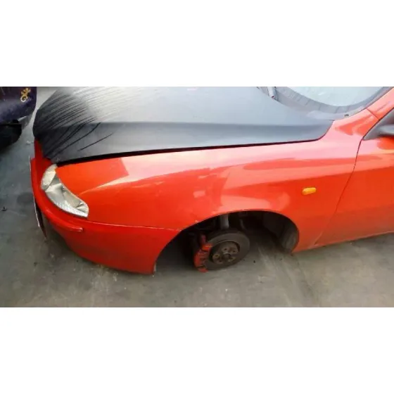 ALFA ROMEO 147 (190) '2004 1.9 JTD 115 DISTINCTIVE ROJO