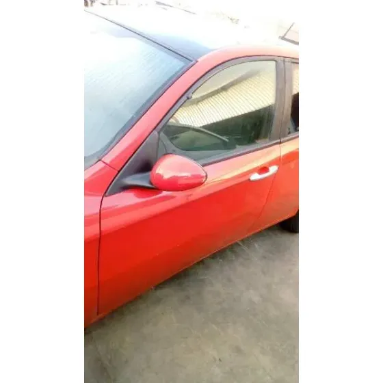 ALFA ROMEO 147 (190) '2004 1.9 JTD 115 DISTINCTIVE ROJO