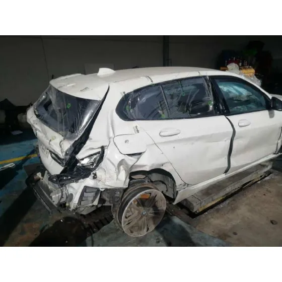 BMW SERIE 1 LIM. (F40) '2021 * BLANCO