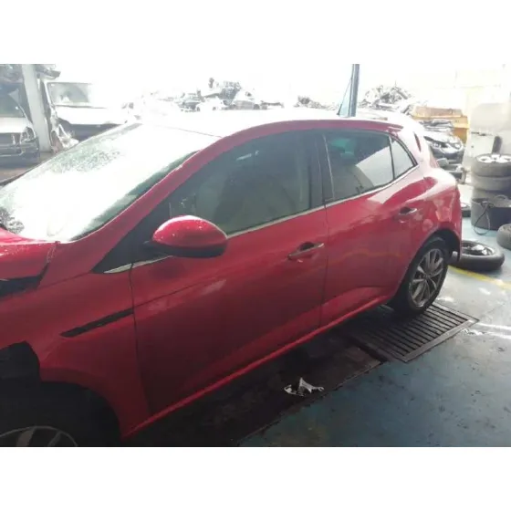 RENAULT MEGANE IV BERLINA 5P '2017 INTENS ROJO