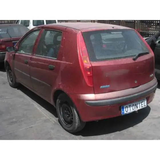 FIAT PUNTO BERLINA (188) '2002 1.2 8V GRANATE