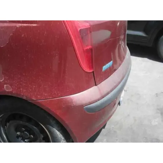FIAT PUNTO BERLINA (188) '2002 1.2 8V GRANATE