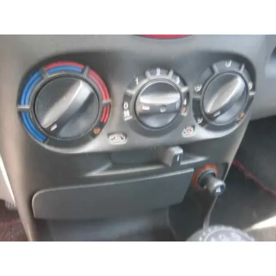 FIAT PUNTO BERLINA (188) '2002 1.2 8V GRANATE