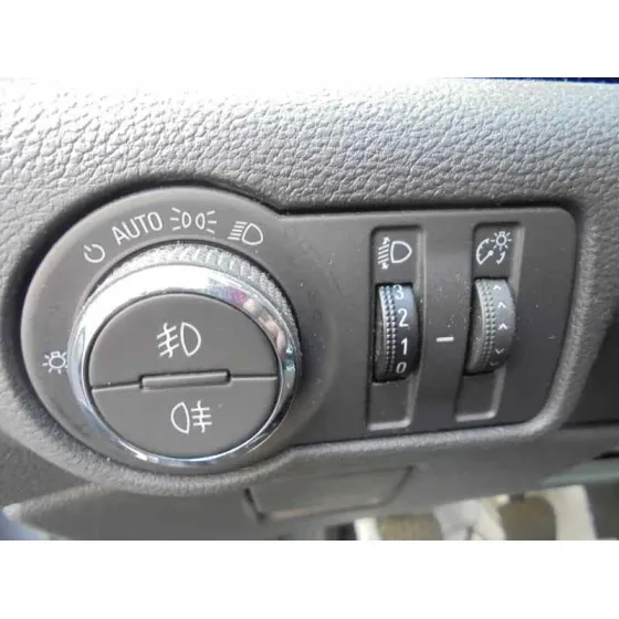 OPEL ASTRA J LIM. '2011 ENJOY PLATA