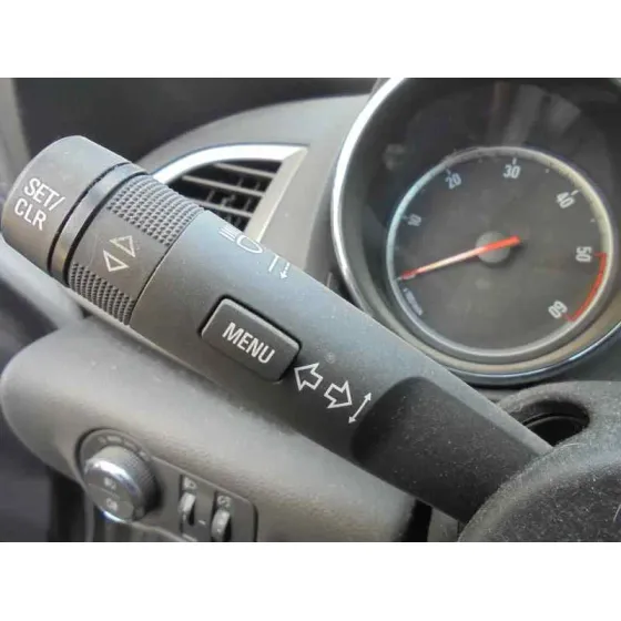 OPEL ASTRA J LIM. '2011 ENJOY PLATA