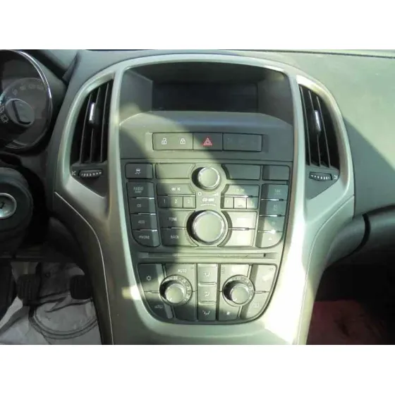 OPEL ASTRA J LIM. '2011 ENJOY PLATA