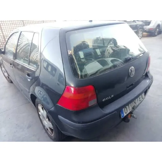 VOLKSWAGEN GOLF IV BERLINA (1J1) '2000 1.9 TDI NEGRO