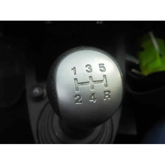 FORD FIESTA (CBK) '2005 AMBIENTE PLATA