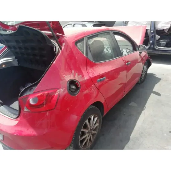 SEAT IBIZA (6J5) '2014 REFERENCE ROJO