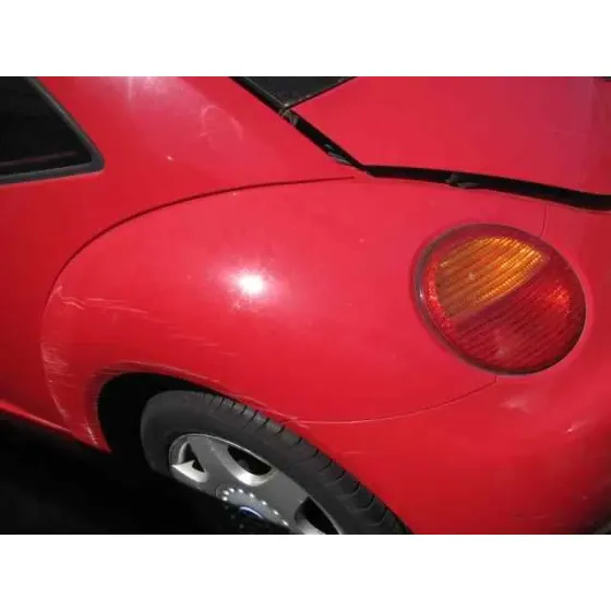 VOLKSWAGEN NEW BEETLE (9C1/1C1) '1998 2.0 ROJO