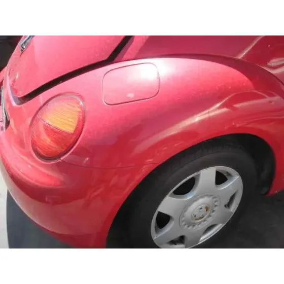 VOLKSWAGEN NEW BEETLE (9C1/1C1) '1998 2.0 ROJO
