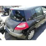 RENAULT MEGANE II BERLINA 5P RENAULT MEGANE II BERLINA 5P '2006 AUTHENTIQUE NEGRO 2005