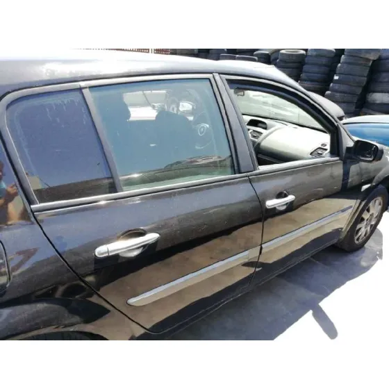 RENAULT MEGANE II BERLINA 5P '2006 AUTHENTIQUE NEGRO