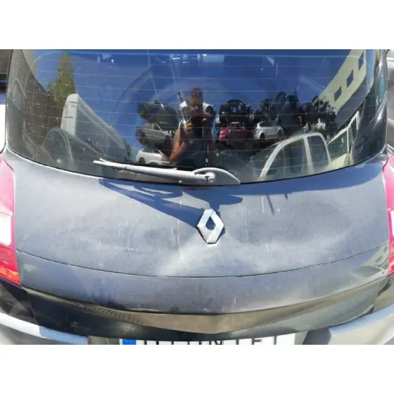 RENAULT MEGANE II BERLINA 5P '2006 AUTHENTIQUE NEGRO
