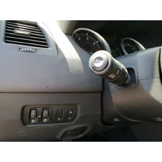 RENAULT MEGANE II BERLINA 5P '2006 AUTHENTIQUE NEGRO