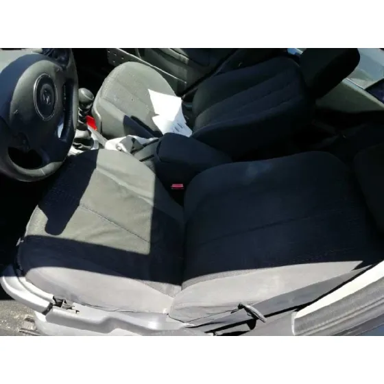 RENAULT MEGANE II BERLINA 5P '2006 AUTHENTIQUE NEGRO