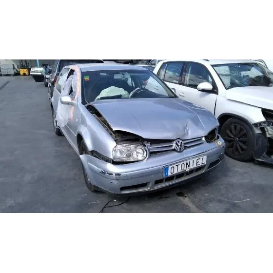 VOLKSWAGEN GOLF IV BERLINA (1J1) '2002 HIGHLINE GRIS