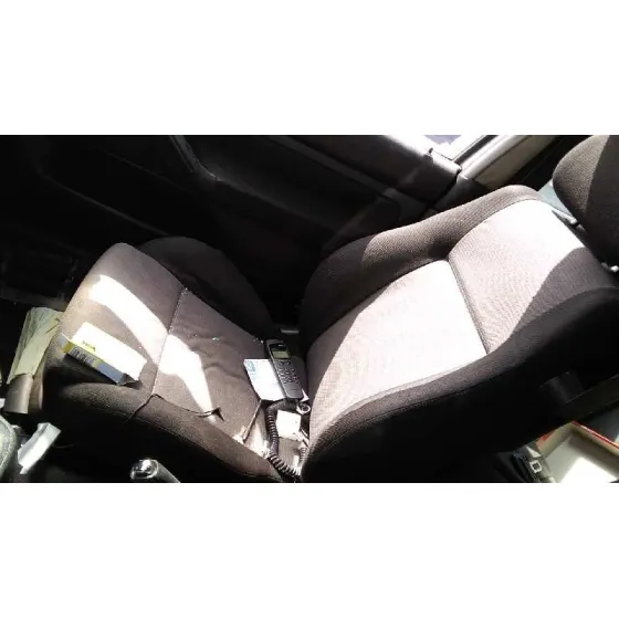 VOLKSWAGEN GOLF IV BERLINA (1J1) '2002 HIGHLINE GRIS