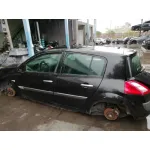 RENAULT MEGANE II BERLINA 5P RENAULT MEGANE II BERLINA 5P '2006 AUTHENTIQUE NEGRO 2005