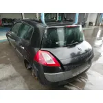 RENAULT MEGANE II BERLINA 5P RENAULT MEGANE II BERLINA 5P '2006 AUTHENTIQUE NEGRO 2005