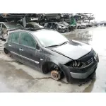 RENAULT MEGANE II BERLINA 5P RENAULT MEGANE II BERLINA 5P '2006 AUTHENTIQUE NEGRO 2005