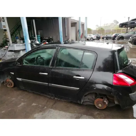 RENAULT MEGANE II BERLINA 5P '2006 AUTHENTIQUE NEGRO