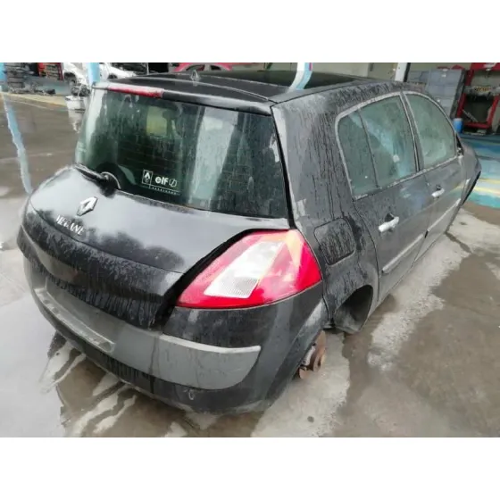 RENAULT MEGANE II BERLINA 5P '2006 AUTHENTIQUE NEGRO