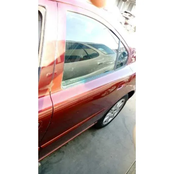 VOLVO S60 BERLINA '2004 2.4 (125KW) GRANATE