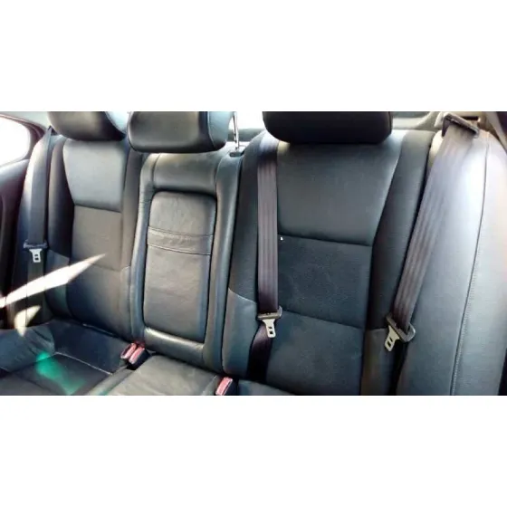 VOLVO S60 BERLINA '2004 2.4 (125KW) GRANATE