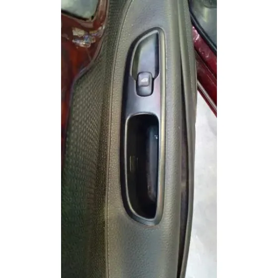 VOLVO S60 BERLINA '2004 2.4 (125KW) GRANATE