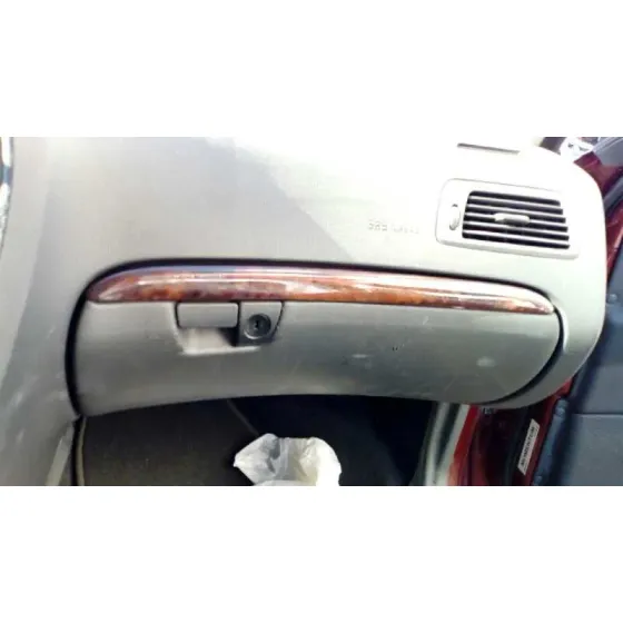 VOLVO S60 BERLINA '2004 2.4 (125KW) GRANATE