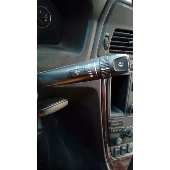 VOLVO S60 BERLINA '2004 2.4 (125KW) GRANATE