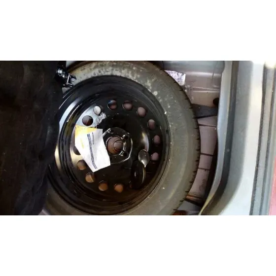 VOLVO S60 BERLINA '2004 2.4 (125KW) GRANATE