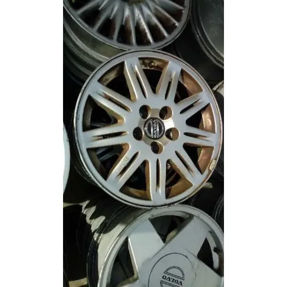 VOLVO S60 BERLINA '2004 2.4 (125KW) GRANATE