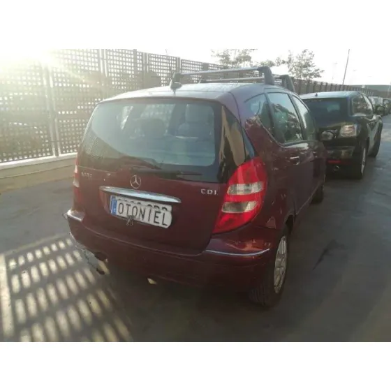 MERCEDES CLASE A (W169) '2008 A 180 CDI A-EDITION ROJO
