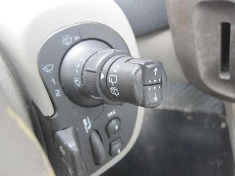 RENAULT SCENIC II 2003 CONFORT AUTHENTIQUE NEGRO