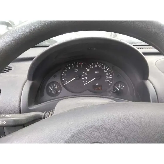 OPEL CORSA C '2002 CLUB PLATA