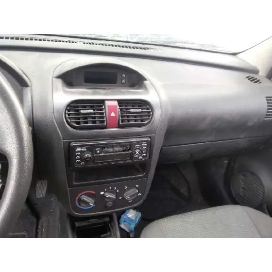 OPEL CORSA C '2002 CLUB PLATA