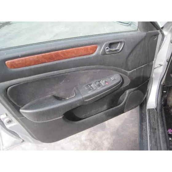 HONDA ACCORD BERLINA (CG7-9/CH1-7) '2002 1.8I LS (CG8) GRIS