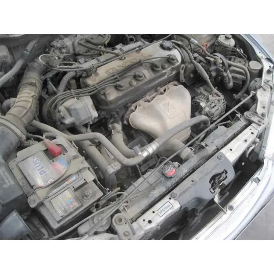 HONDA ACCORD BERLINA (CG7-9/CH1-7) '2002 1.8I LS (CG8) GRIS