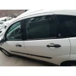 FORD FOCUS BERLINA (CAK) '2001 AMBIENTE BLANCO