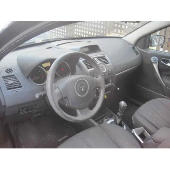 RENAULT MEGANE II BERLINA 5P '2006 DYNAMIQUE AZUL