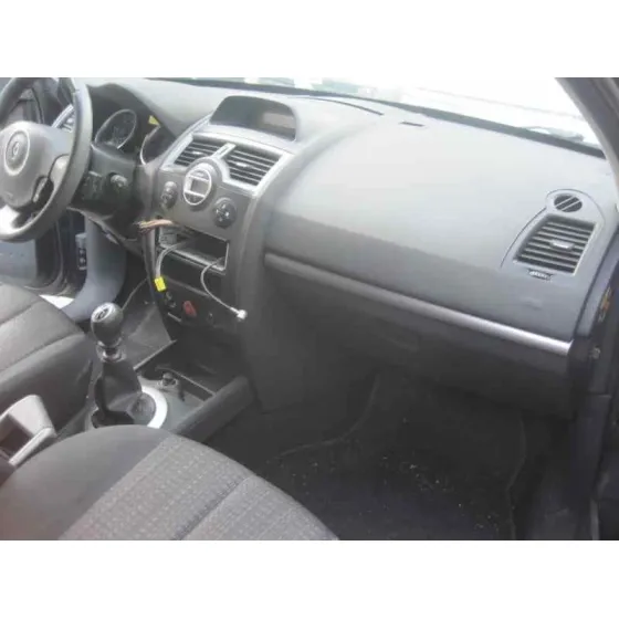 RENAULT MEGANE II BERLINA 5P '2006 DYNAMIQUE AZUL