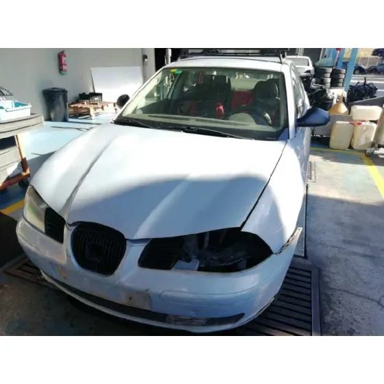 SEAT CORDOBA BERLINA (6L2) '2004 1.4 16V GRIS