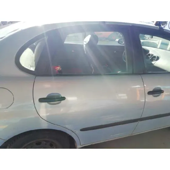 SEAT CORDOBA BERLINA (6L2) '2004 1.4 16V GRIS