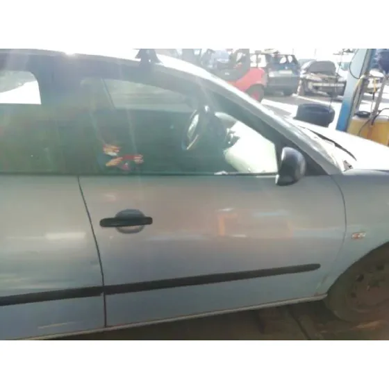 SEAT CORDOBA BERLINA (6L2) '2004 1.4 16V GRIS