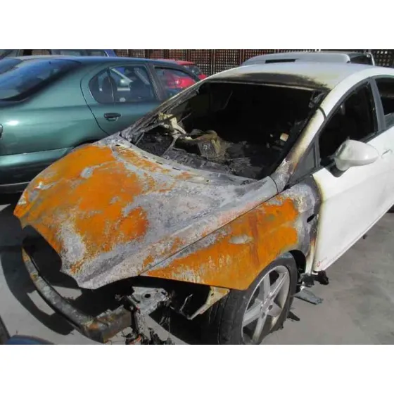 SEAT LEON (1P1) '2011 REFERENCE BLANCO/CALCINADO
