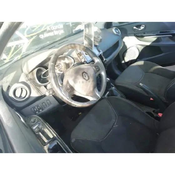 RENAULT CLIO IV '2014 TECHNOFEEL NEGRO