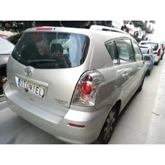 TOYOTA COROLLA VERSO (R1) '2004 2.0 TURBODIESEL CAT GRIS