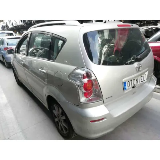 TOYOTA COROLLA VERSO (R1) '2004 2.0 TURBODIESEL CAT GRIS